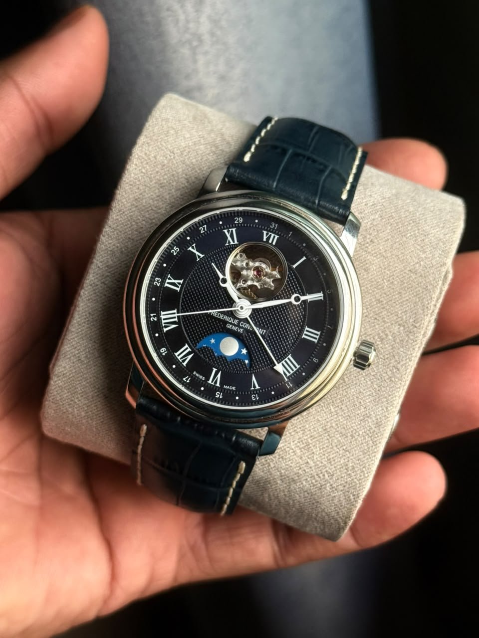 Frederique Constant Classics Heart Beat Moonphase